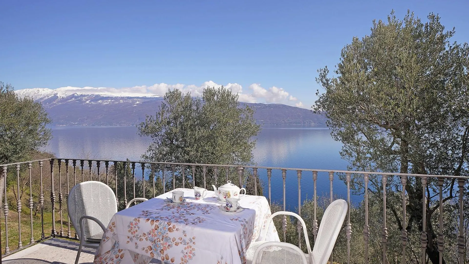 Ville In Uliveto Vista Lago - Villa Casaliva Pulciano 0*,  Italië
