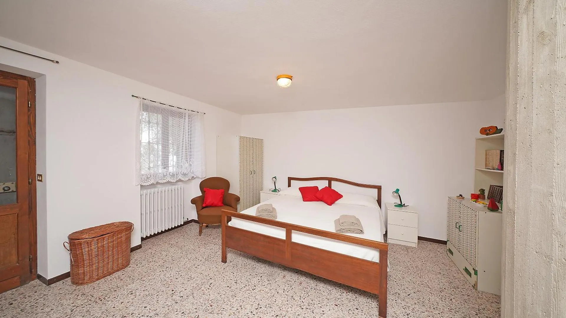 Ville In Uliveto Vista Lago - Villa Casaliva Pulciano 0*,